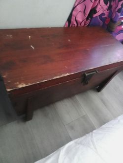 Storage chest