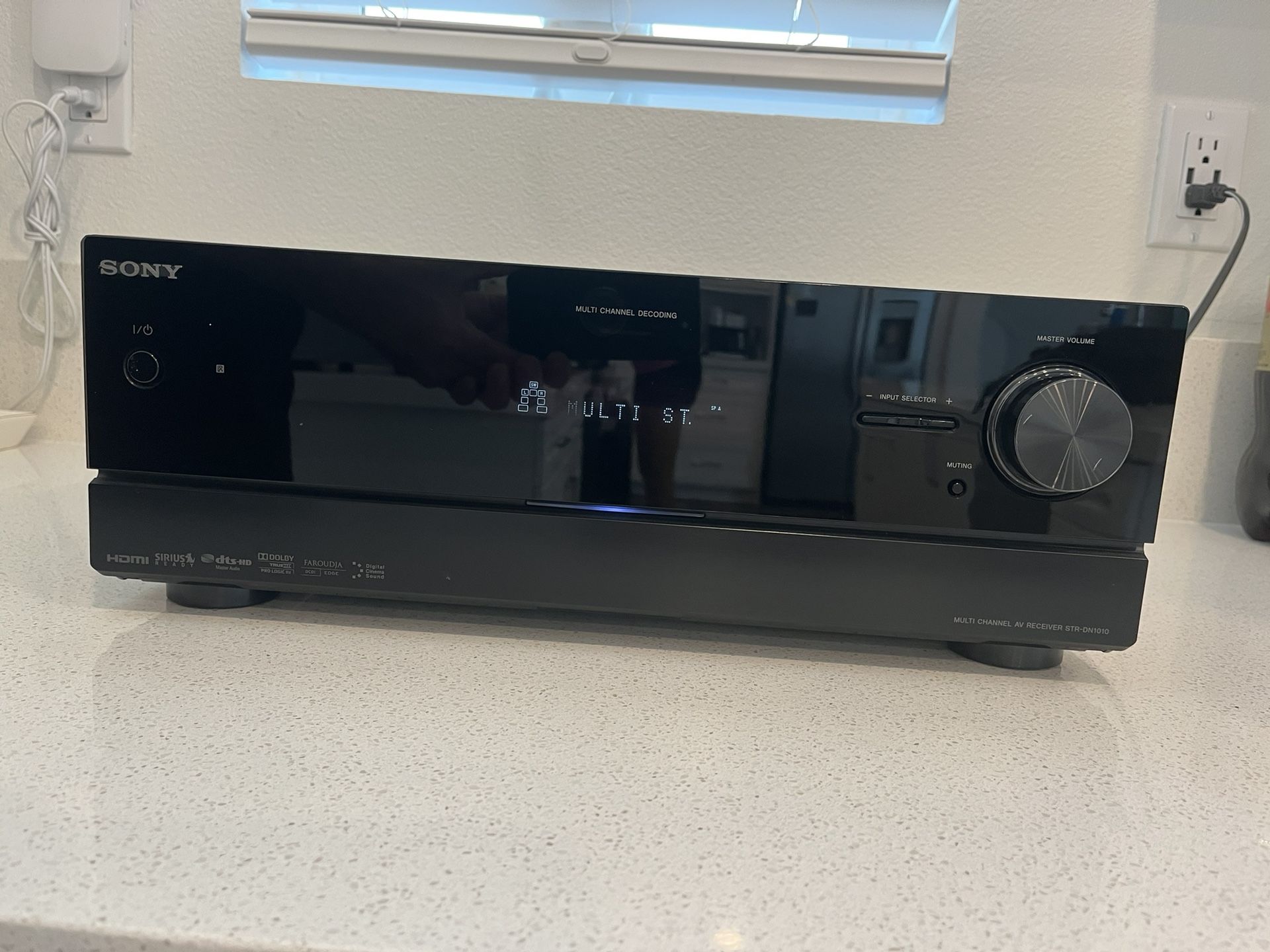 Sony Stereo Receiver w/in Ceiling Speakers