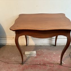 Antique. Walnut. Table