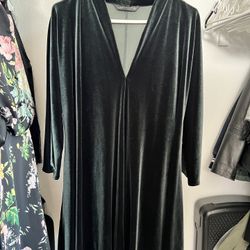 Short Zara Geeen Velvet Dress
