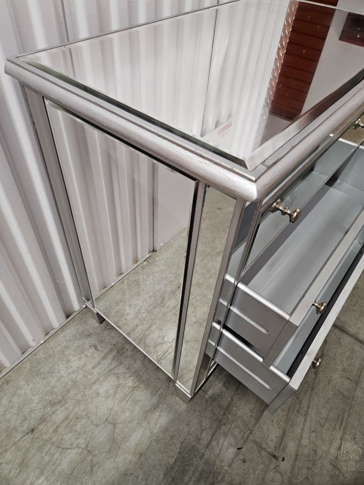 3 DRAWER MIRRORED DRESSER CABINET