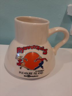 Walt Disney World~PLEASURE iSLAND~ MANNEQUINS~no spill Coffee Mug~Vintage
