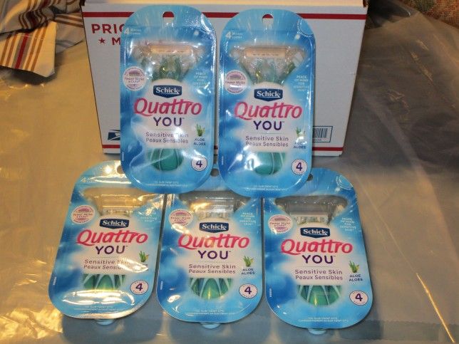 Schick Quattro Men’s & Women’s Razors, Cartridges & Disposable Razors 
