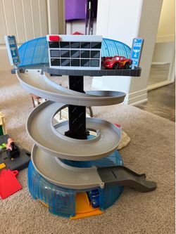 Disney Pixar Cars 3 Florida Speedway Spiral Playset