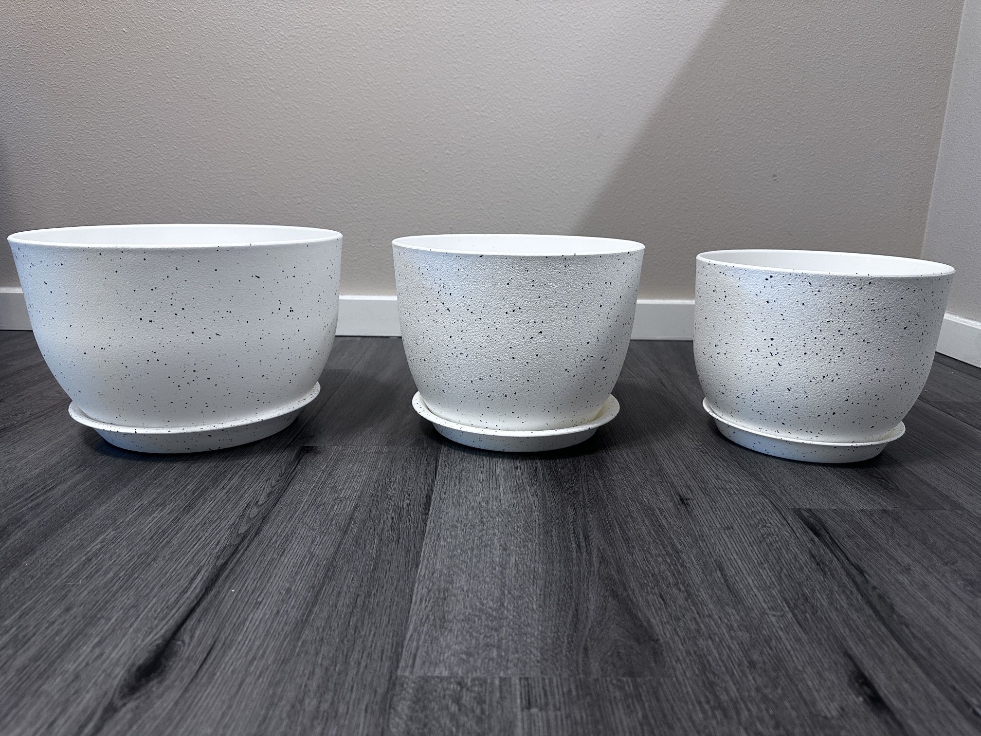 12/10/9 inch plastic plant pots with drainage