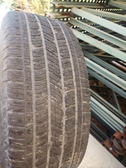 Tire 265 65 r18 2 50 $