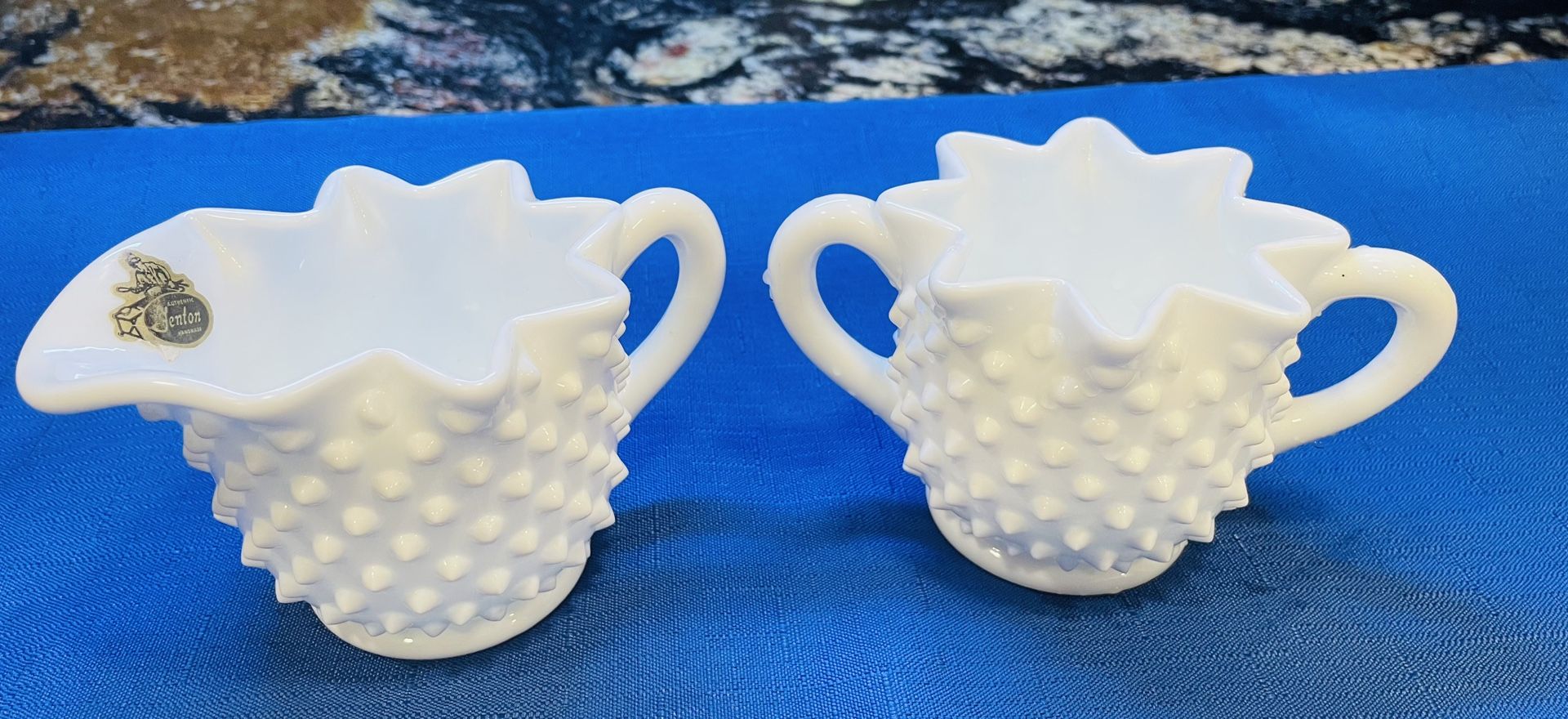 Vintage Beautiful Hobnail Sugar/creamer Set By Fenton