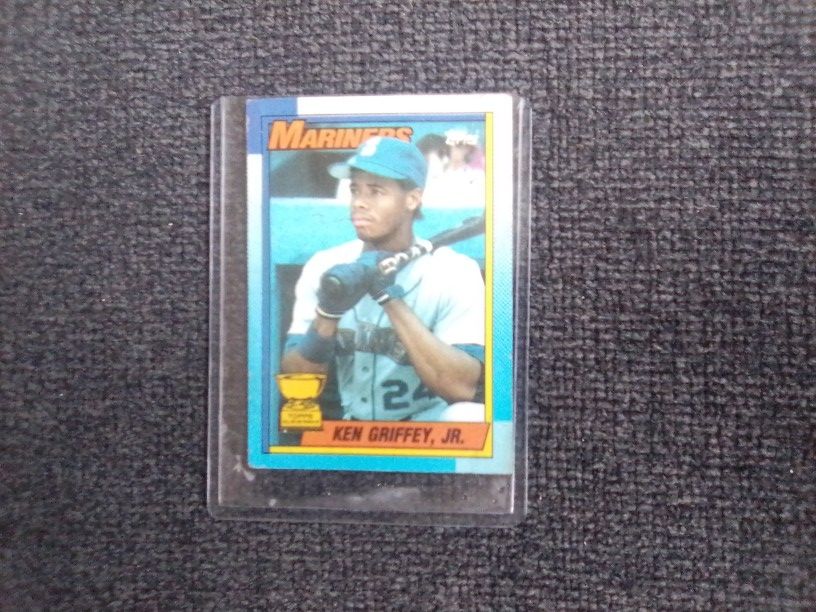 Topps Ken Griffey Jr. Collectable Trading Card Ungraded