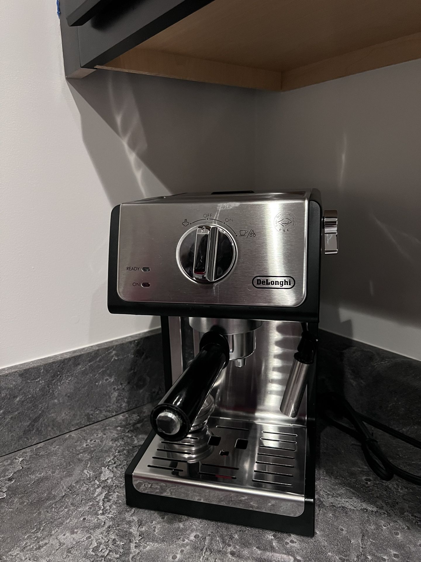 De’Longhi ECP35.31 Espresso Coffee Machine – Great Condition!