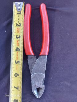 Snap on cutter
