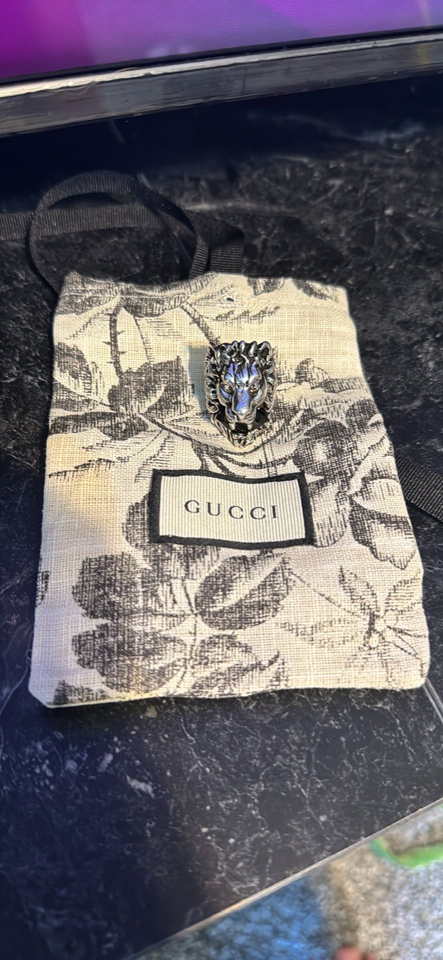Silver Gucci Motif Black Crystal Ring