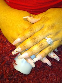 Acrilic nails