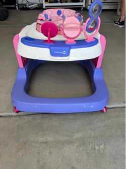Adjustable height walker