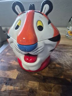 Cookie jar