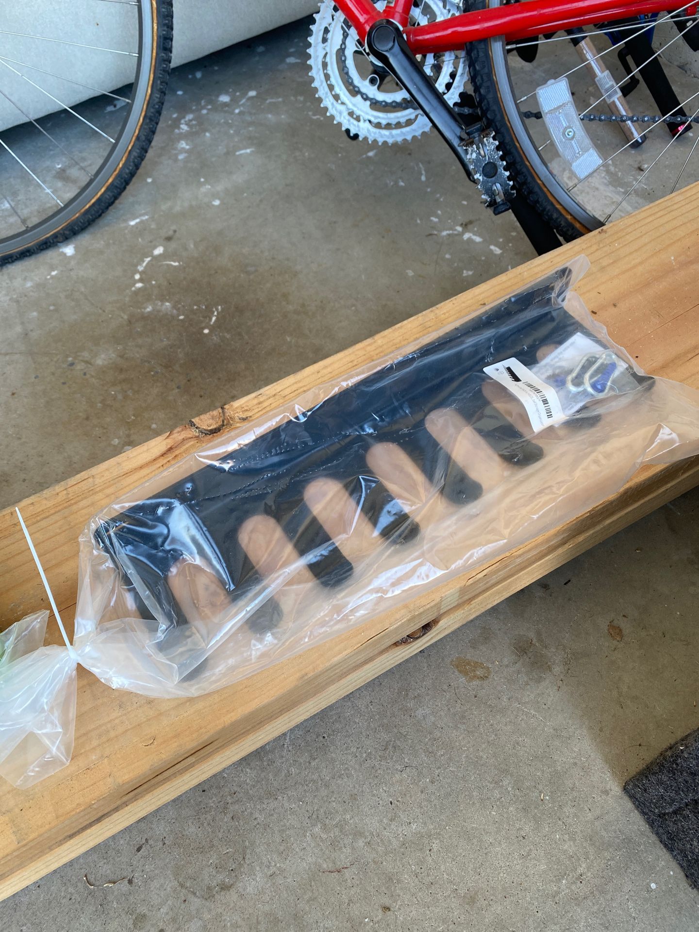 Metal baseball or softball bat rack with hardware