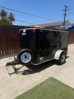 4x8 ENCLOSED CARGO TRAILER