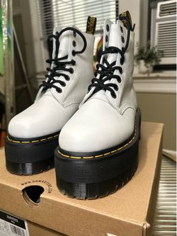 Dr. Martens 1460 Pascal Max Platform Boots Optical White Size US 7