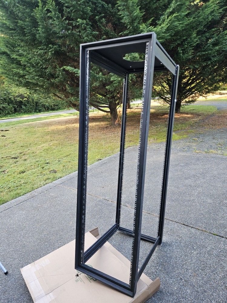 4 Post Server Rack