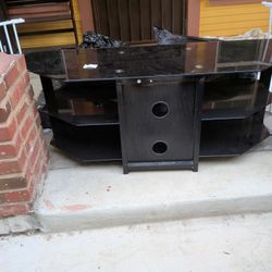 FREE HOUSEHOLD ITEMS