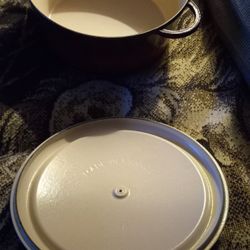 Pot Iron MADE IN FRANCE read Description 