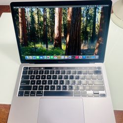 MacBook Pro w/ Touchbar 13.3" 
