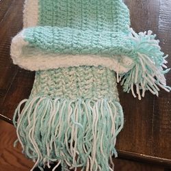 Child's hat and scarf