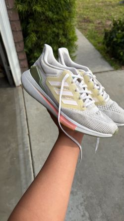 Adidas Women’s Running Shoes – Size 8