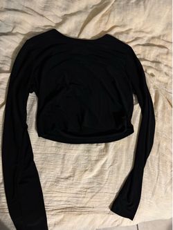 Black Cropped Long Sleeve
