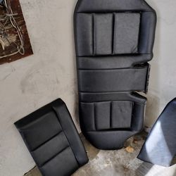 Mercedes Benz Seat Cushion +