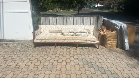 Vintage Floral Sofa with Wood Frame