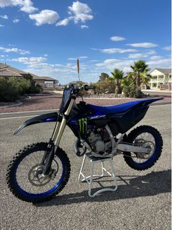 2025 YZ 125