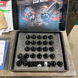 Lug nuts