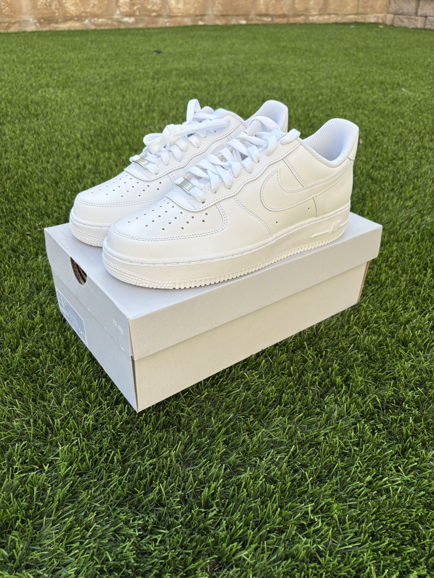 Nike White Air Force 1 '07 Men's Shoes Size 9 BRAND NEW AUTHENTIC