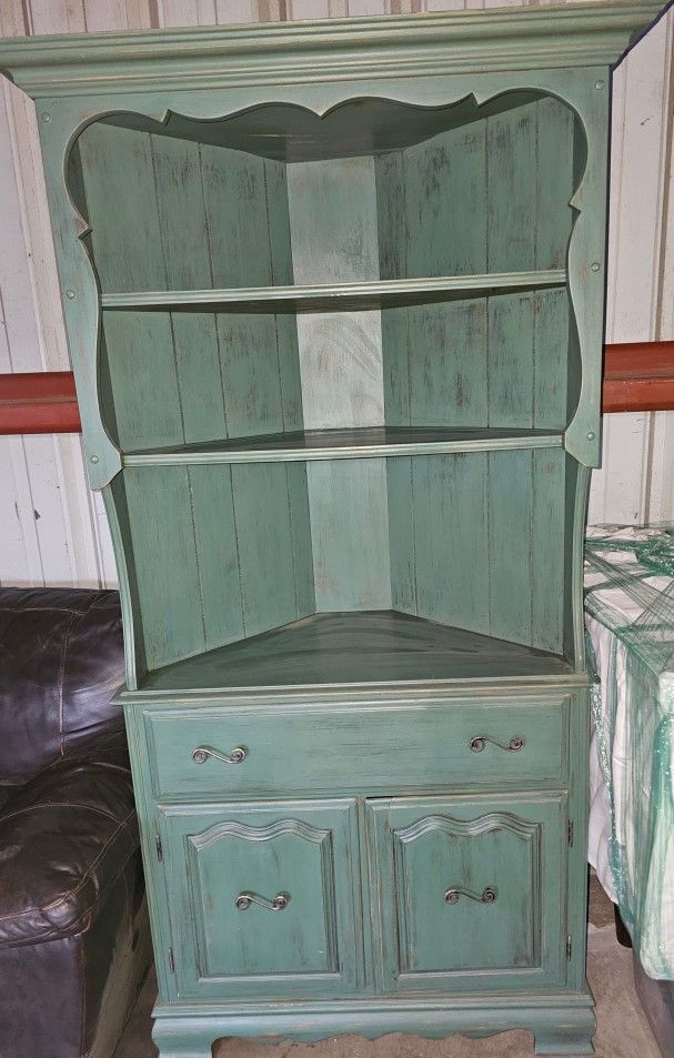 Gorgeous Corner Hutch/Shelf Unit