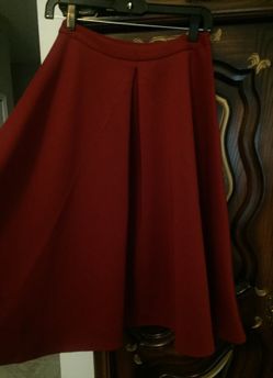 Cooper red toned skirt size 6