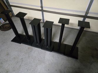 Speakers stands. $25 per set!