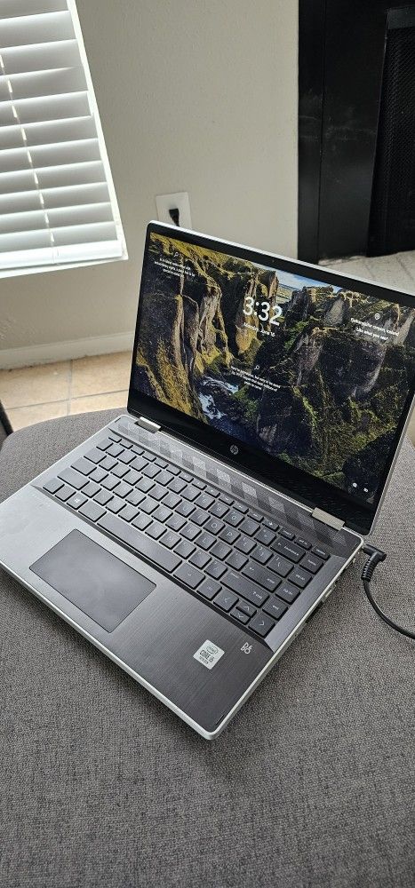 HP X360 2 In 1 Laptop: Model DH2011NR