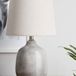 Ceramic Table Lamp. Gray 