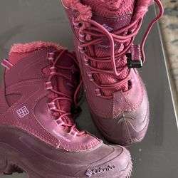 Boots Columbia girls size 1