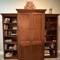 Ethan Allen Media Hutch with Bookshelves (2)