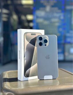 Apple iPhone 15 pro max 256 gig factory unlocked