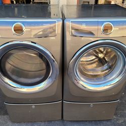 Electrolux Front Loading Washer And Gas Dryer Set With Pedestals 