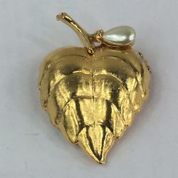 PIN BROOCH ⭐️⭐️⭐️⭐️⭐️ VINTAGE TO FASHION 