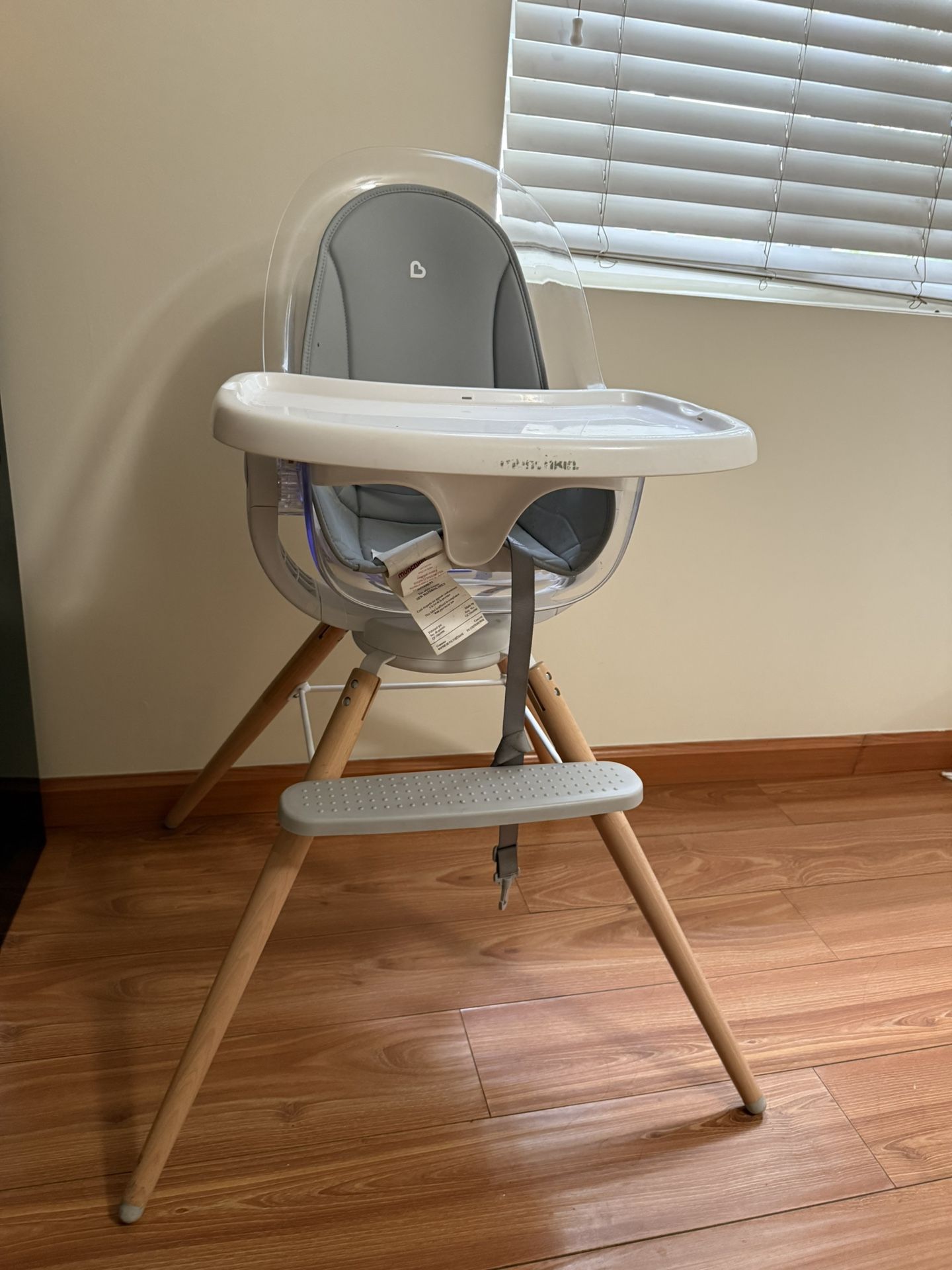 Munchkin High Chair & Diaper Pail