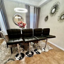 Black $69 Each New in The Box Bar Stools Adjustable PU Leather Swivel Bar Chair Bar Chair Barstools