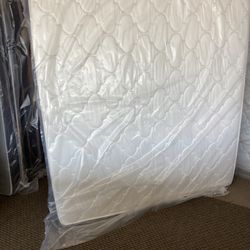 Brand New King Size Plush Mattress