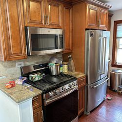 Kitchen Cabinets With Granite 