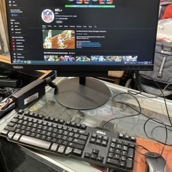 Lenovo All-In-One Desktop Core I3 8gb Ram 256gb SSD You Can Slide It Up Or Down Not Touchscreen 145.00  Or Best Offer