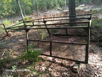 Custom Heavy Duty Steel Truck Ladder Rack with Mesh Side Panels