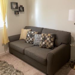 Pull Out Sofa Bed Like New